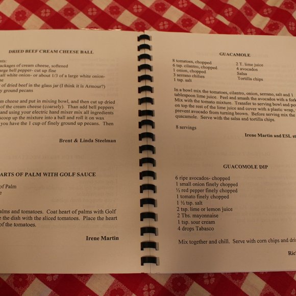 PIG OUT ELKIN NC. HIGH SCHOOL COOK BOOK  VINTAGE RARE - Picture 10 of 16